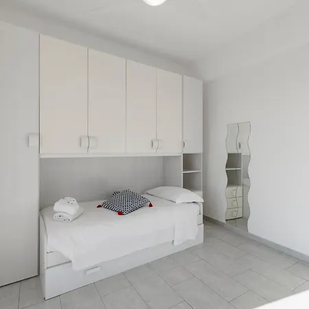 Out-Turtle House Apartmán Borgio Verezzi